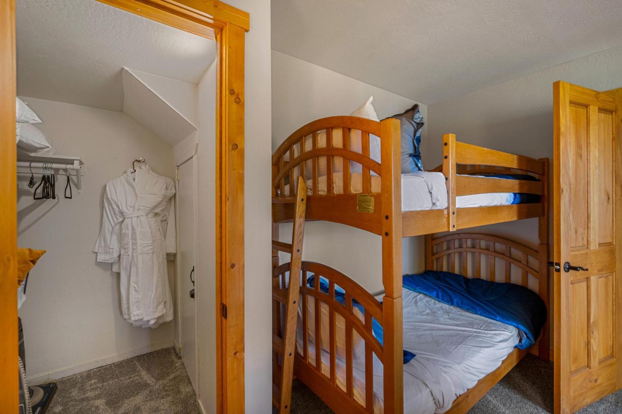 Timber Ridge Resort By 101 Great Escapes Mammoth Lakes Room photo